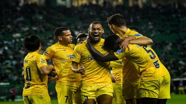 Portimonense celebrate a goal in the Primeira Liga